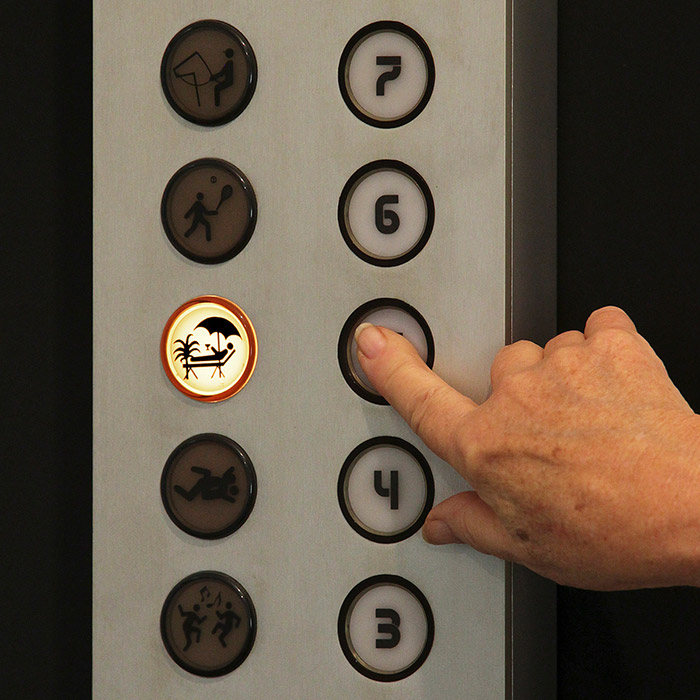 <br />
<b>Warning</b>:  Undefined variable $term in <b>/var/www/html/wp-content/themes/francescogarbelli/opere.php</b> on line <b>34</b><br />
<br />
<b>Warning</b>:  Attempt to read property 